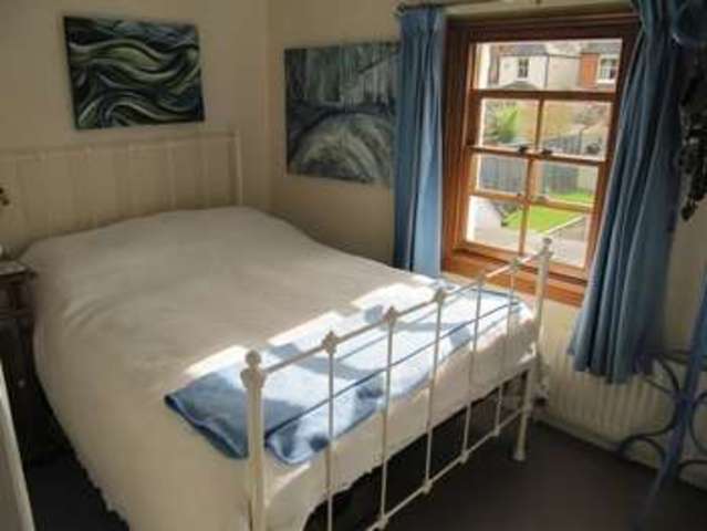  Image of 2 bedroom Terraced house to rent in Victoria Road Marlow SL7 at Victoria Road  Marlow, SL7 1DW