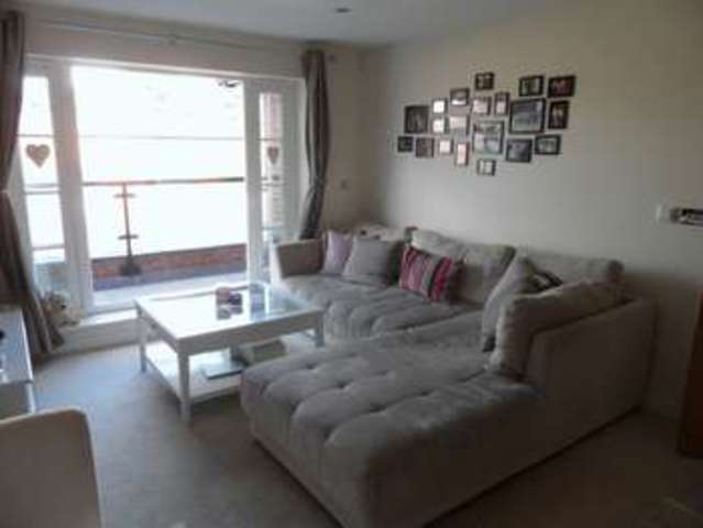  Image of 2 bedroom Flat to rent in Klondyke Marlow SL7 at Klondyke  Marlow, SL7 2FE