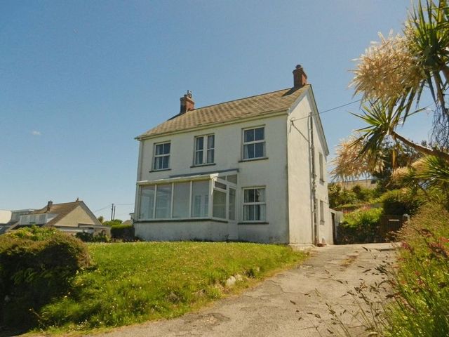  Image of 4 bedroom Detached house to rent in Mawgan Porth Newquay TR8 at Mawgan Porth Newquay, TR8 4AL