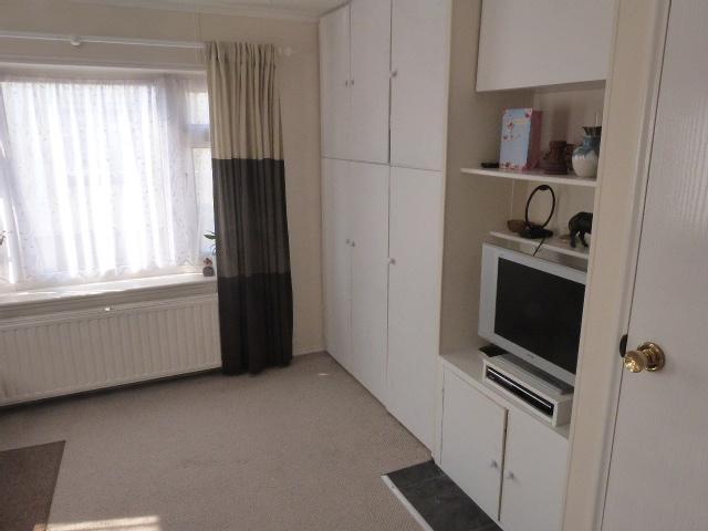  Image of 1 bedroom Detached house for sale in Mayfield Caravan Park Thorney Mill Road West Drayton UB7 at Thorney Mill Road  West Drayton, UB7 7HA
