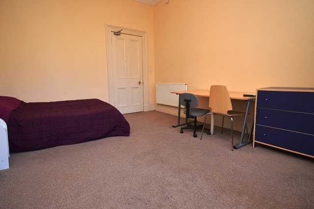  Image of 3 bedroom Flat to rent in Melville Terrace Edinburgh EH9 at Newington Edinburgh Edinburgh, EH9 1LY