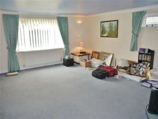  Image of 4 bedroom Detached house for sale in Signal Road Grantham NG31 at Manthorpe, NG31 9BL