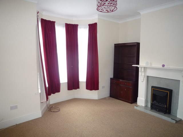  Image of 1 bedroom Ground Flat to rent in Montague Road Portsmouth PO2 at 47 Montague Road  Portsmouth, PO2 0ND
