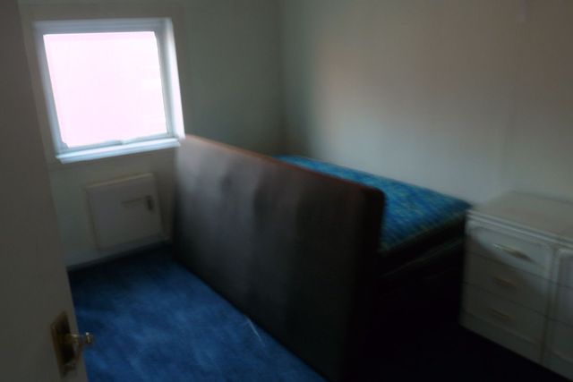  Image of 2 bedroom Flat to rent in Monument Road Ladywood Birmingham B16 at MONUMENT ROAD  BIRMINGHAM, B16 8UZ