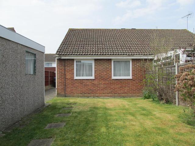  Image of 2 bedroom Bungalow for sale in Moorhen Way Bognor Regis PO22 at North Bersted  Bognor Regis, PO22 9DA