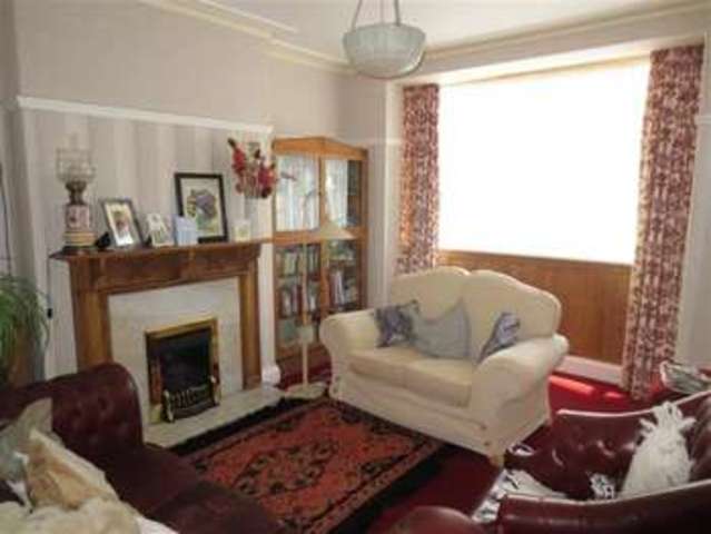  Image of 2 bedroom Detached house for sale in Moorland Road Scarborough YO12 at Falsgrave, YO12 7RB