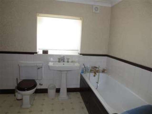  Image of 2 bedroom Detached house for sale in Moorland Road Scarborough YO12 at Falsgrave, YO12 7RB