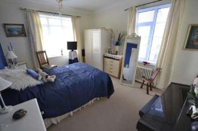  Image of 4 bedroom Flat for sale in Bedford Avenue Bexhill-on-Sea TN40 at Bedford Avenue  Bexhill On Sea, TN40 1NQ