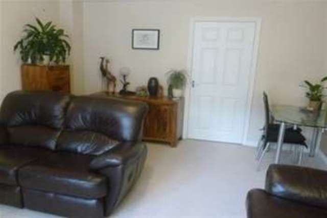  Image of 3 bedroom Property to rent in Myrtle Drive Sheffield S2 at Sheffield, S2 3HG