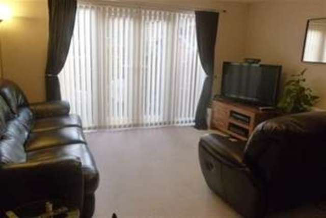  Image of 3 bedroom Property to rent in Myrtle Drive Sheffield S2 at Sheffield, S2 3HG