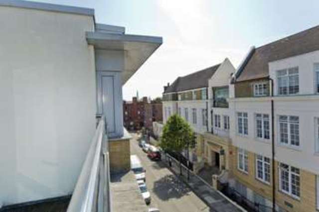 Image of 1 bedroom Flat to rent in Naoroji Street London WC1X at Finsbury London King