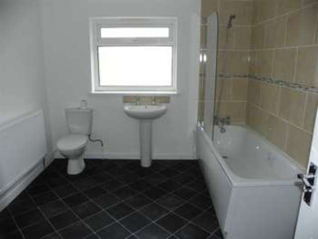  Image of 3 bedroom Property for sale in Neath Road Morriston Swansea SA6 at Neath Road Morriston Morriston, SA6 8HG