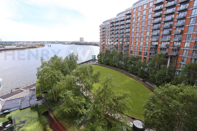  Image of 2 bedroom Apartment to rent in Fairmont Avenue London E14 at Fairmont Avenue  London, E14 9PB