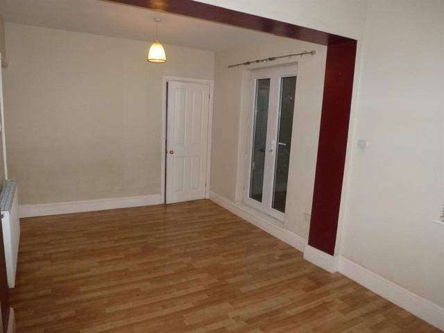  Image of 3 bedroom Semi-Detached house to rent in New Road Youlgrave Bakewell DE45 at New Road Youlgrave BAKEWELL, DE45 1WP