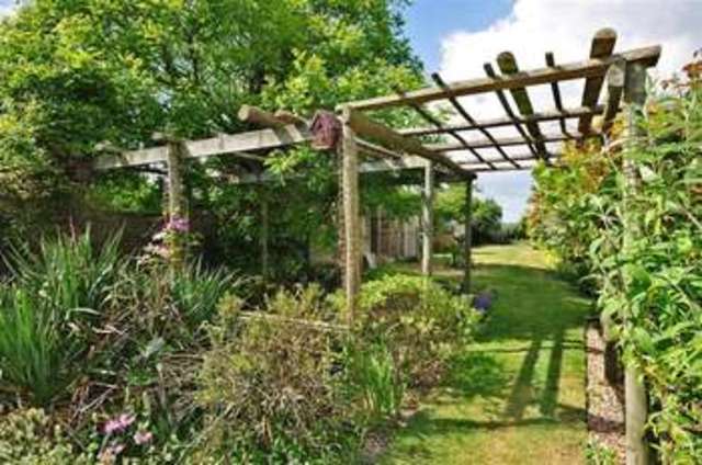  Image of 6 bedroom Detached house for sale in Newchurch Romney Marsh TN29 at Romney Marsh Kent Romney Marsh, TN29 0DZ