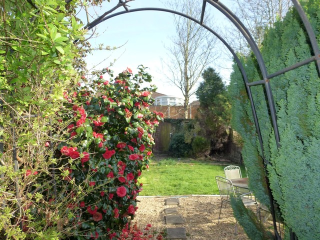  Image of 3 bedroom Detached house to rent in Newton Road Southampton SO18 at Southampton, SO18 1NH