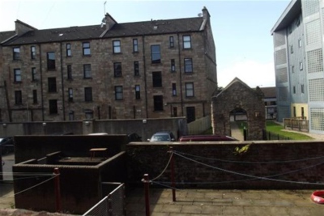  Image of 1 bedroom Flat to rent in Niddrie Road Glasgow G42 at Govanhill Glasgow Glasgow, G42 8NR