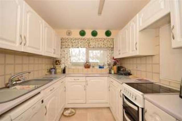 Image of 2 bedroom Ground Flat for sale in West Parade Worthing BN11 at Worthing West Sussex Worthing, BN11 3QY