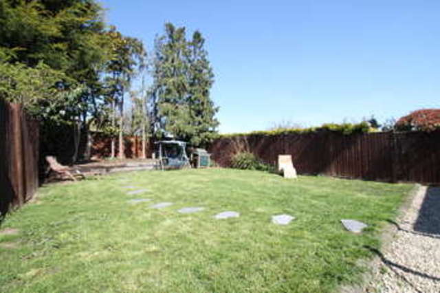  Image of 3 bedroom Detached house for sale in Oakdene Drive Tolworth Surbiton KT5 at Tolworth Surbiton Surrey, KT5 9NH