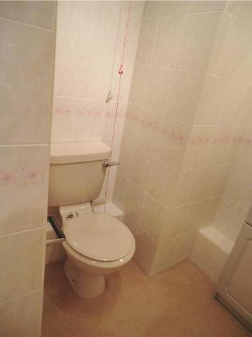  Image of 2 bedroom Apartment to rent in Oakley Road Southampton SO16 at Oakley Court 1 Oakley Road Southampton, SO16 4FA