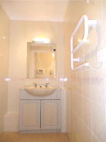  Image of 2 bedroom Apartment to rent in Oakley Road Southampton SO16 at Oakley Court 1 Oakley Road Southampton, SO16 4FA