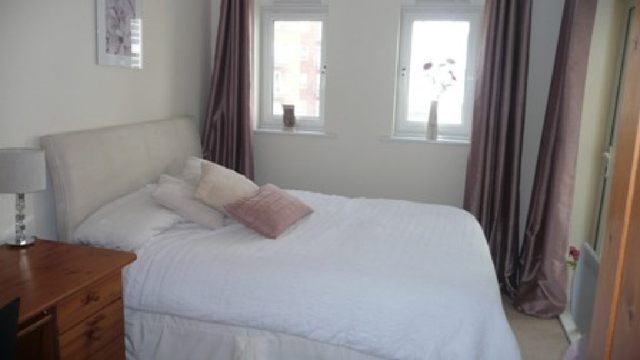  Image of 2 bedroom Apartment to rent in Orchard Place Southampton SO14 at Orchard Place  Southampton, SO14 3HW