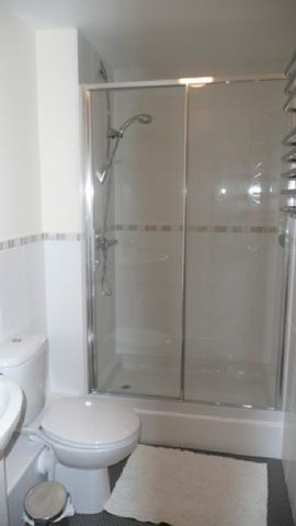  Image of 2 bedroom Apartment to rent in Orchard Place Southampton SO14 at Orchard Place  Southampton, SO14 3HW