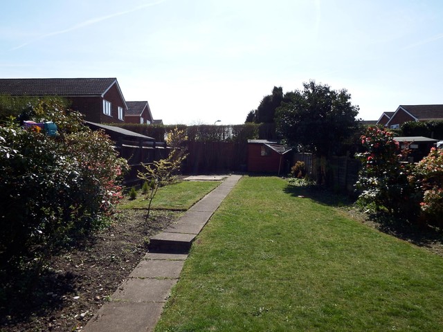  Image of 3 bedroom Detached house to rent in Orchard Close Ash Vale Aldershot GU12 at Ash Vale  Aldershot, GU12 5HU