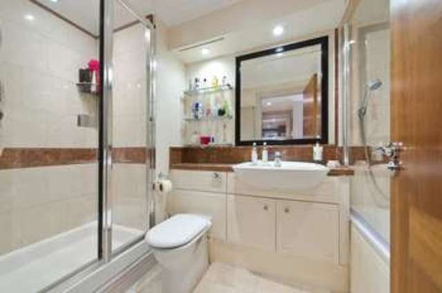  Image of 2 bedroom Flat to rent in Oriel Drive London SW13 at Oriel Drive  Harrods Village, SW13 8HG