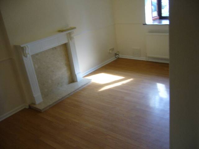  Image of 3 bedroom Semi-Detached house to rent in Park View Dodworth Barnsley S75 at Dodworth  Dodworth, S75 3RE