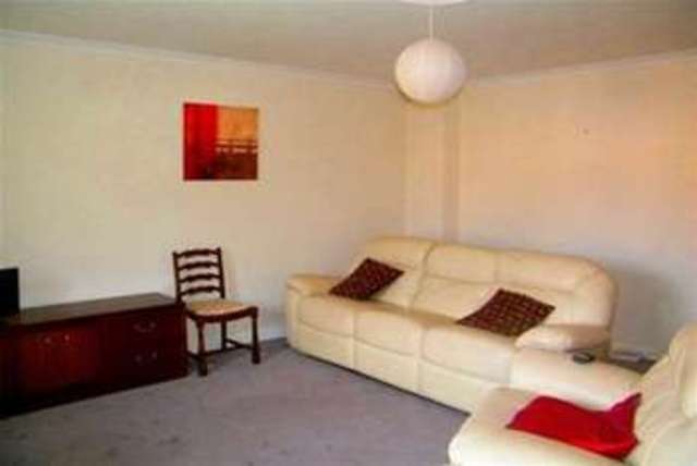  Image of 2 bedroom Flat to rent in Parsonage Square Glasgow G4 at Glasgow, G4 0TA