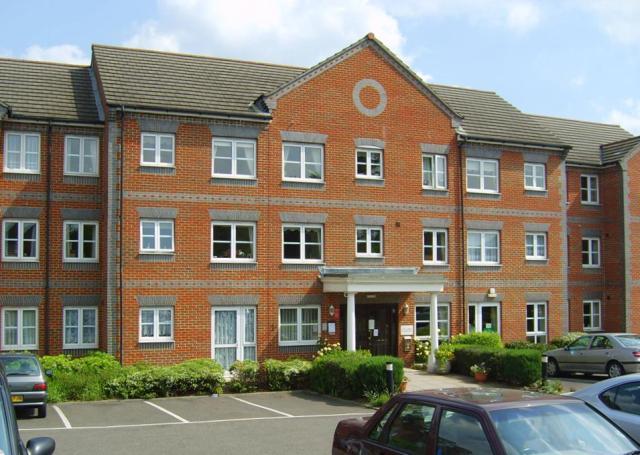  Image of 1 bedroom Apartment to rent in Marvels Lane London SE12 at Paxton Court Marvels Lane Lewisham, SE12 9QQ