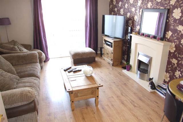  Image of 3 bedroom Detached house for sale in Peck Way Rushden NN10 at Rushden Northamptonshire Rushden, NN10 6BD