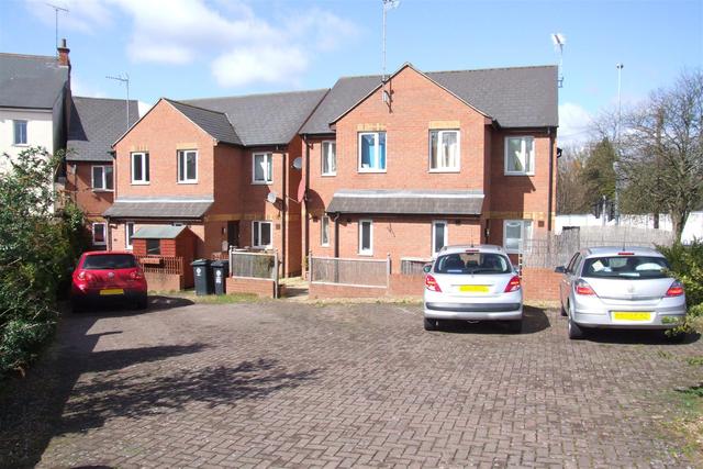  Image of 3 bedroom Detached house for sale in Peck Way Rushden NN10 at Rushden Northamptonshire Rushden, NN10 6BD