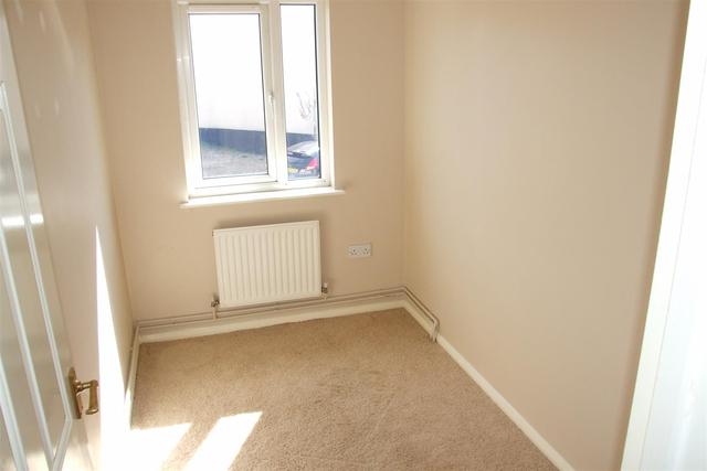  Image of 3 bedroom Detached house for sale in Peck Way Rushden NN10 at Rushden Northamptonshire Rushden, NN10 6BD