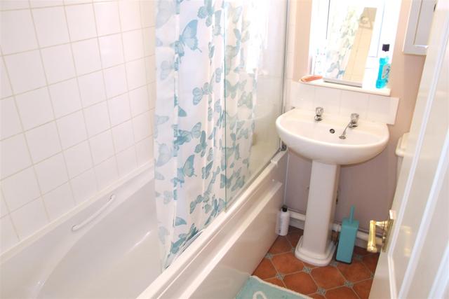  Image of 3 bedroom Detached house for sale in Peck Way Rushden NN10 at Rushden Northamptonshire Rushden, NN10 6BD