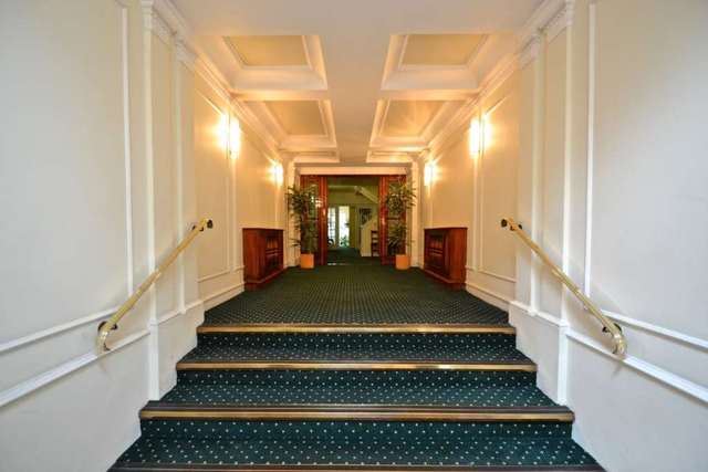  Image of 2 bedroom Flat to rent in Fulham Road London SW3 at Fulham Road  London, SW3 6SH