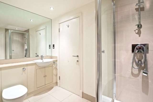  Image of 2 bedroom Flat to rent in Fulham Road London SW3 at Fulham Road  London, SW3 6SH