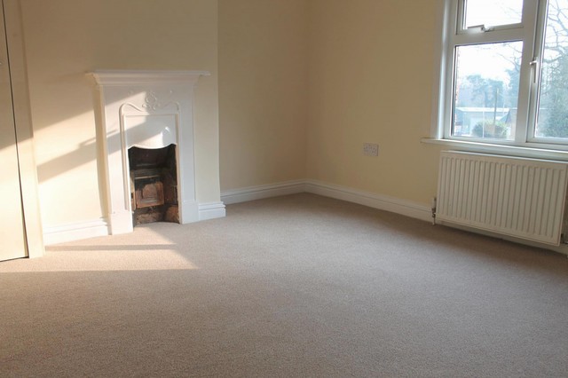  Image of 2 bedroom Detached house to rent in Copthorne Common Copthorne Crawley RH10 at Pembley Green  Crawley, RH10 3LF