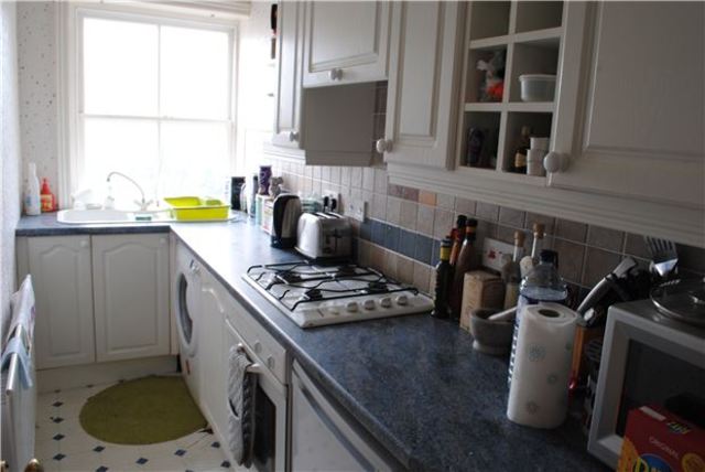  Image of 2 bedroom Flat for sale in Pevensey Road St. Leonards-on-Sea TN38 at East Sussex, TN38 0LS