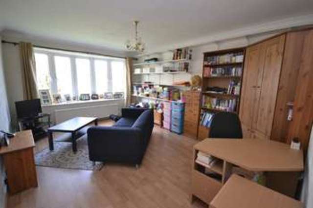  Image of 4 bedroom Detached house for sale in Pledwick Lane Wakefield WF2 at Sandal Wakefield West Yorkshire, WF2 6DN