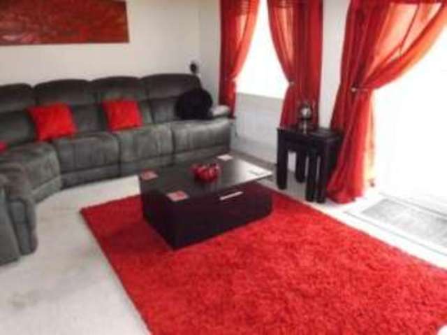  Image of 4 bedroom Semi-Detached house for sale in Plover Road Leighton Buzzard LU7 at Leighton Buzzard Bedfordshire Billington, LU7 4AW