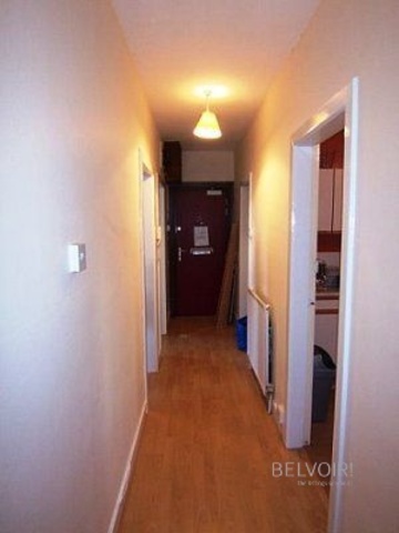  Image of 3 bedroom Flat to rent in Powis Crescent Aberdeen AB24 at City Centre Aberdeen Aberdeen, AB24 3YS