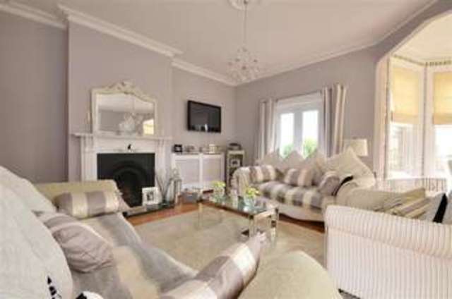  Image of 2 bedroom Ground Flat for sale in Queens Road Crowborough TN6 at Crowborough East Sussex Crowborough, TN6 1EH