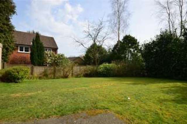  Image of 2 bedroom Ground Flat for sale in Queens Road Crowborough TN6 at Crowborough East Sussex Crowborough, TN6 1EH