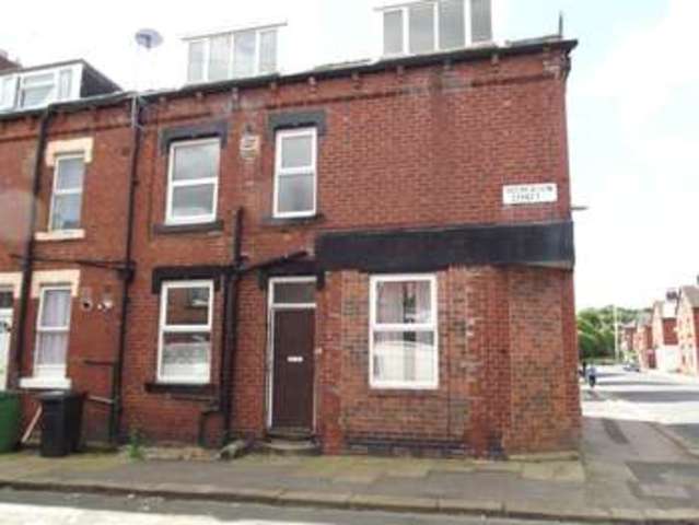  Image of 4 bedroom End of Terrace to rent in Recreation Street Leeds LS11 at Holbeck Leeds West Yorkshire, LS11 0AR