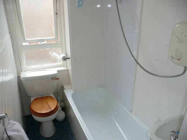  Image of 1 bedroom Flat to rent in Restalrig Road South Edinburgh EH7 at Restalrig Edinburgh Edinburgh, EH7 6JD