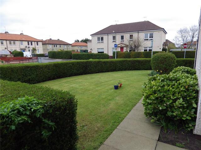  Image of 2 bedroom Flat to rent in Restalrig Square Edinburgh EH7 at Restalrig Edinburgh Edinburgh, EH7 6EZ