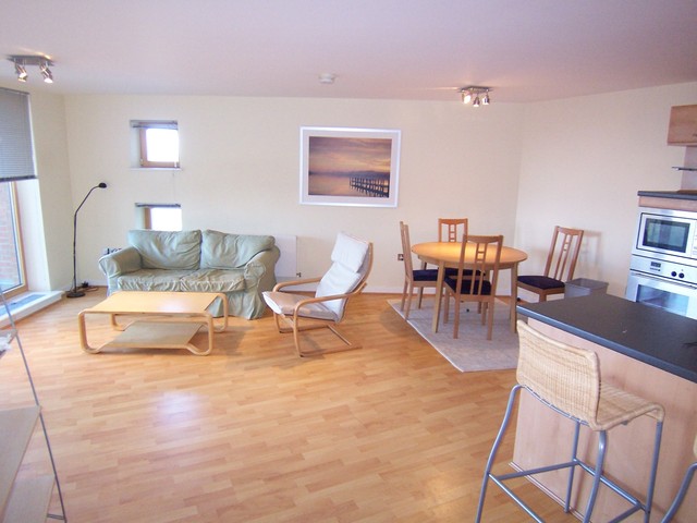  Image of 2 bedroom Flat to rent in Richmond Hill Drive Bournemouth BH2 at 1 Richmond Hill Drive  Bournemouth, BH2 6LT