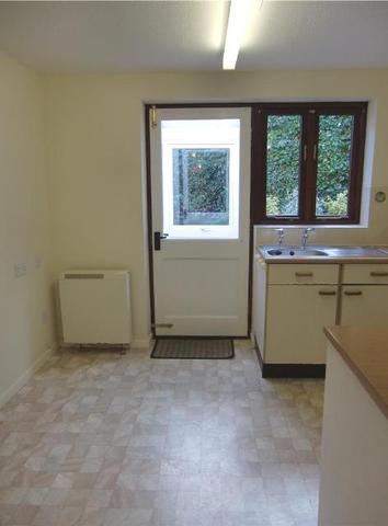  Image of 2 bedroom Cottage to rent in Redannick Lane Truro TR1 at Robartes Court Redannick Lane Truro, TR1 2XX